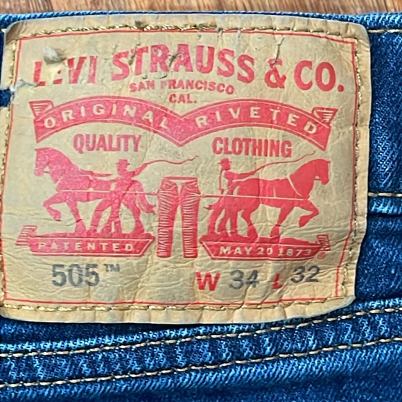 Levi’s 505 men’s blue jeans tag size 34 x 32 99% cotton 1% Elastane - Picture 2 of 16